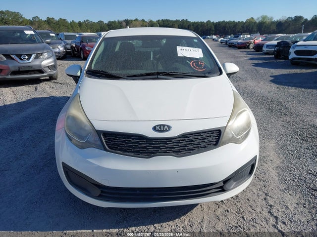 44631767 :رقم المزاد ، KNADM4A37E6352807 vin ، 2014 Kia Rio Lx مزاد بيع