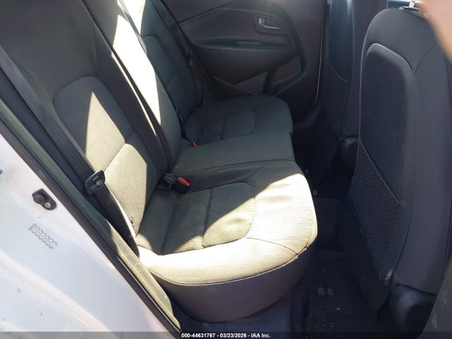 44631767 :رقم المزاد ، KNADM4A37E6352807 vin ، 2014 Kia Rio Lx مزاد بيع