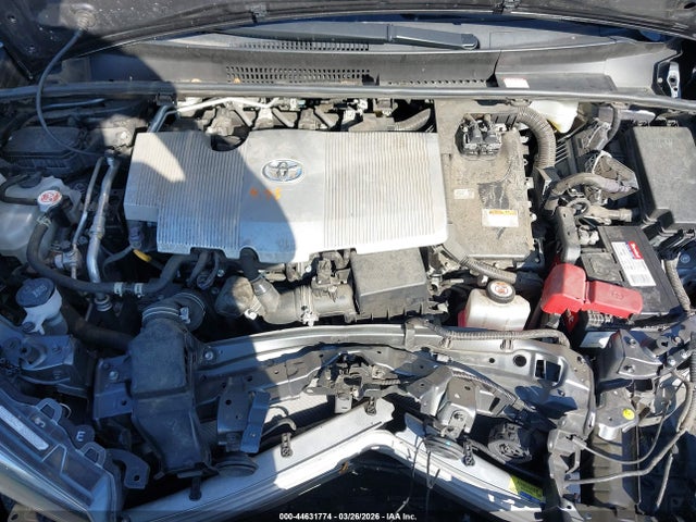 JTDKAMFU5N3174935 Toyota Prius L