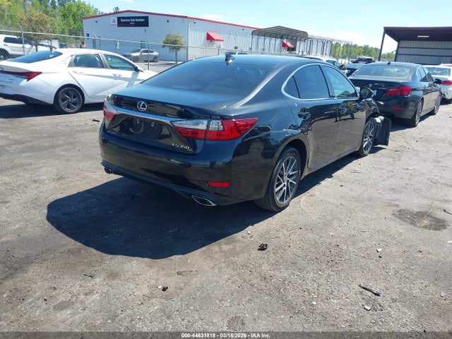 44631818 :رقم المزاد ، 58ABK1GG7HU075816 vin ، 2017 Lexus Es 350 مزاد بيع