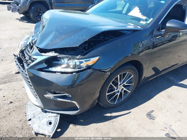 44631818 :رقم المزاد ، 58ABK1GG7HU075816 vin ، 2017 Lexus Es 350 مزاد بيع
