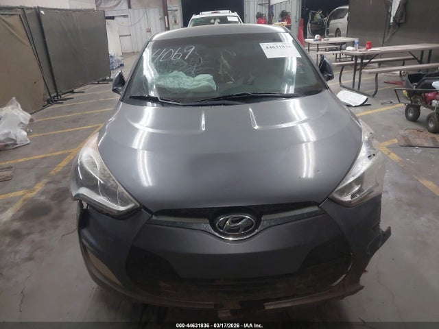 Продаж на аукціоні авто 2017 Hyundai Veloster, vin: KMHTC6AD0HU306317, номер лоту: 44631836