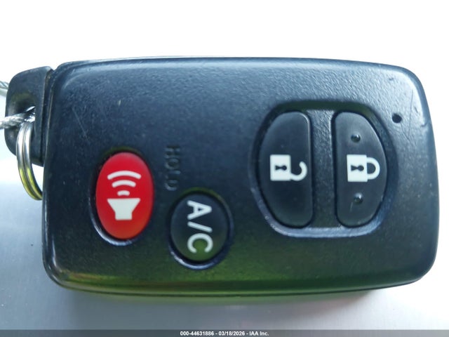2013 TOYOTA PRIUS PLUG-IN JTDKN3DP1D3042779 Photo 10