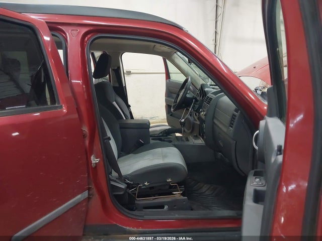 44631897 :رقم المزاد ، 1D8GU28K57W503665 vin ، 2007 Dodge Nitro Sxt مزاد بيع