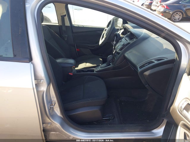 Ford FOCUS SE 2016 1FADP3F24GL284061 Image 5