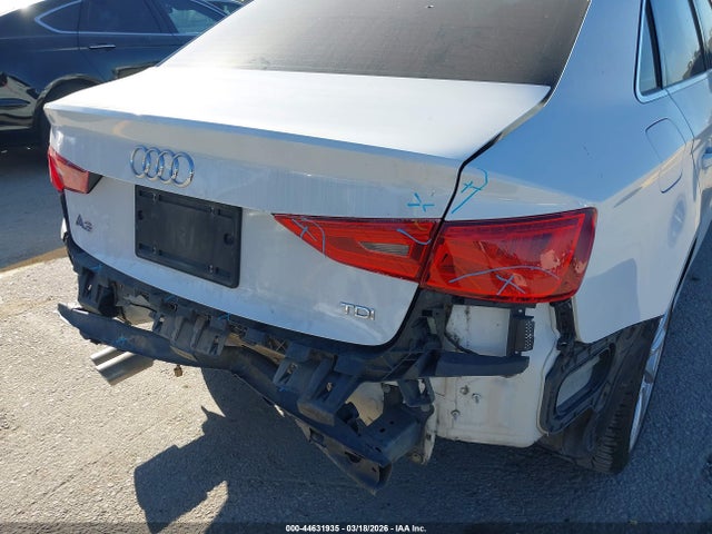 44631935 :رقم المزاد ، WAUCJGFF2F1068203 vin ، 2015 Audi A3 2.0 Tdi Premium مزاد بيع