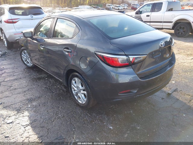 2018 Toyota Yaris Ia მანქანა იყიდება აუქციონზე, vin: 3MYDLBYVXJY321041, აუქციონის ნომერი: 44631945