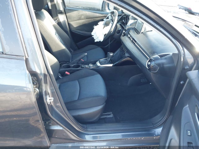 2018 Toyota Yaris Ia მანქანა იყიდება აუქციონზე, vin: 3MYDLBYVXJY321041, აუქციონის ნომერი: 44631945