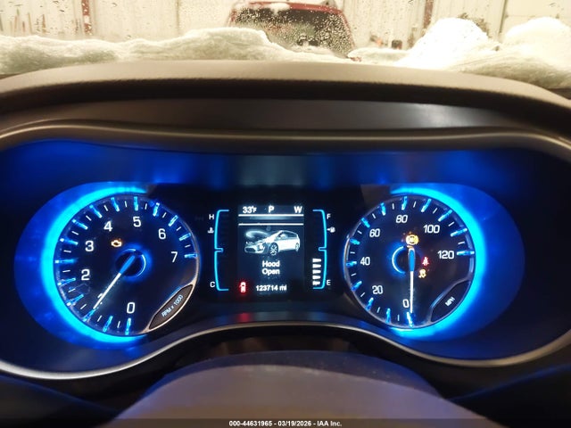Продаж на аукціоні авто 2017 Chrysler Pacifica Touring-l, vin: 2C4RC1BG9HR633855, номер лоту: 44631965