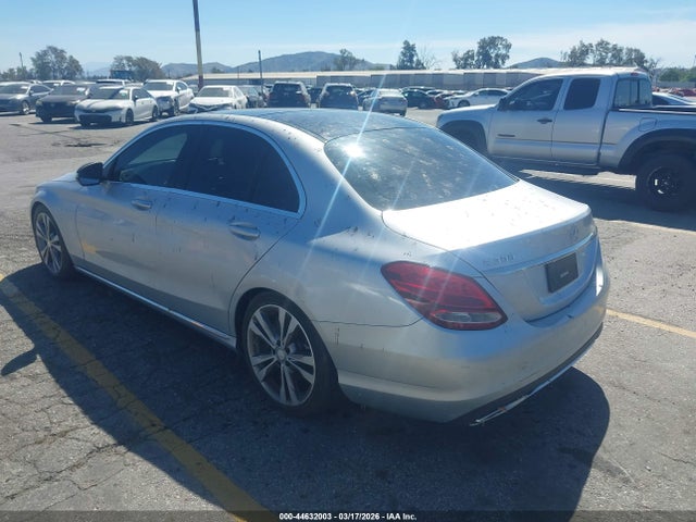 2015 Mercedes-benz C 300 მანქანა იყიდება აუქციონზე, vin: 55SWF4JB3FU082959, აუქციონის ნომერი: 44632003