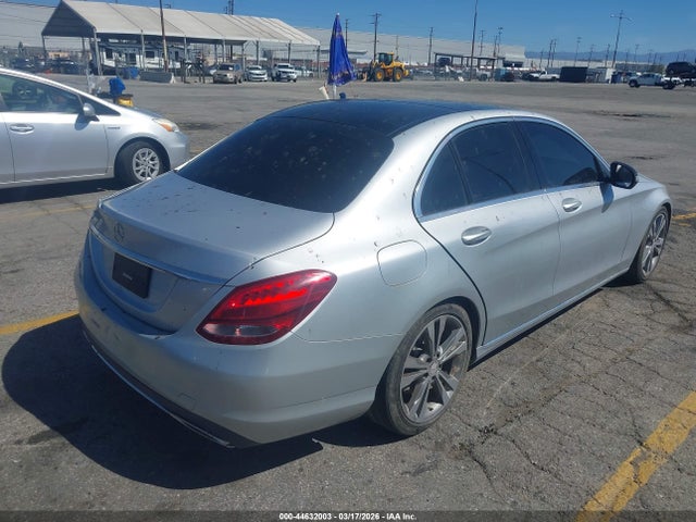 2015 Mercedes-benz C 300 მანქანა იყიდება აუქციონზე, vin: 55SWF4JB3FU082959, აუქციონის ნომერი: 44632003