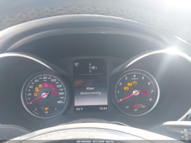 2015 Mercedes-benz C 300 მანქანა იყიდება აუქციონზე, vin: 55SWF4JB3FU082959, აუქციონის ნომერი: 44632003