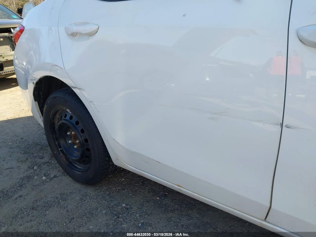 2T1BURHE1GC689032 Toyota COROLLA LE