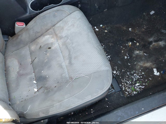 2T1BURHE1GC689032 Toyota COROLLA LE