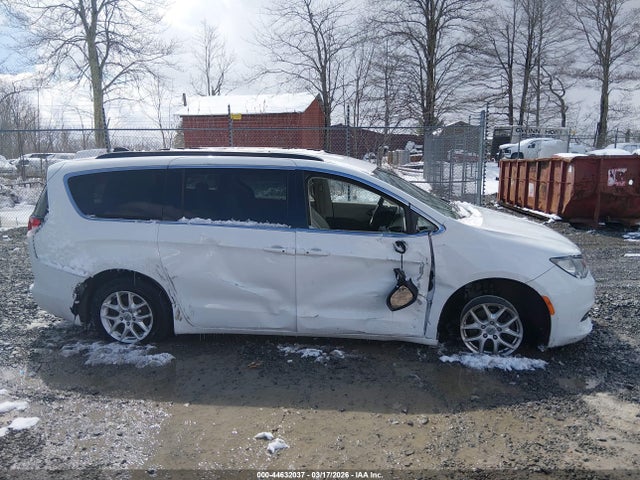 44632037 :رقم المزاد ، 2C4RC1DG4MR506387 vin ، 2021 Chrysler Voyager Lxi مزاد بيع