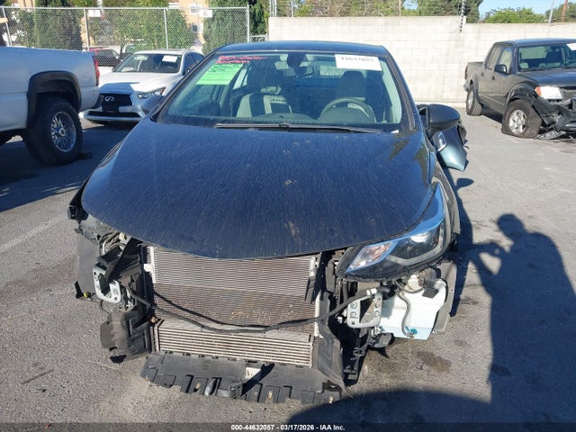1G1BE5SM5H7194852 Chevrolet Cruze Lt Auto