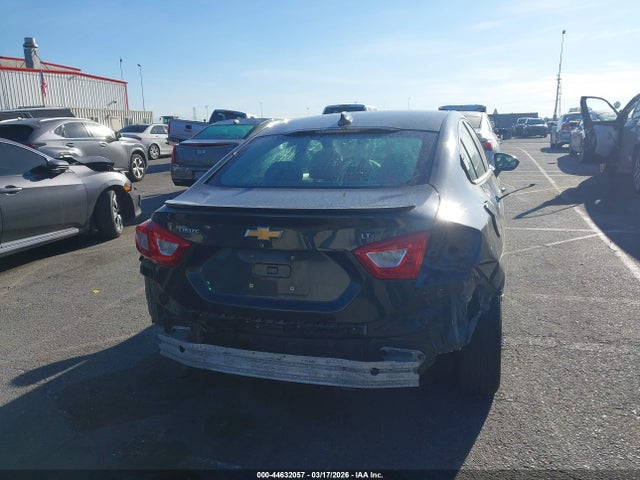 1G1BE5SM5H7194852 Chevrolet Cruze Lt Auto