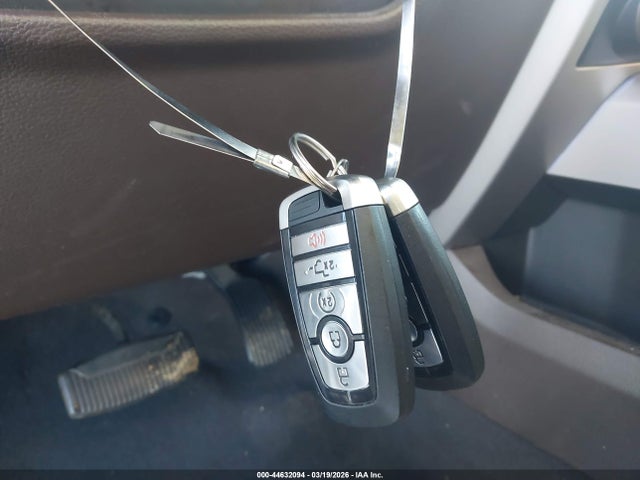 44632094 :رقم المزاد ، 1FT8W2BT7MEC56097 vin ، 2021 Ford F-250 King Ranch مزاد بيع