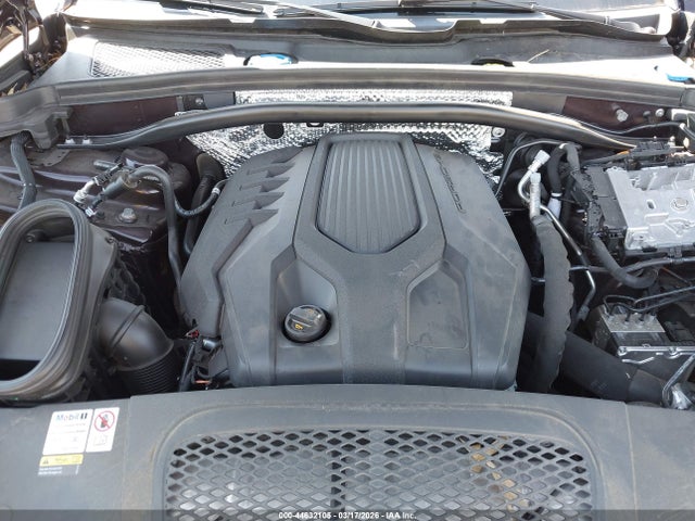 44632105 :رقم المزاد ، WP1AA2A51PLB14975 vin ، 2023 Porsche Macan T مزاد بيع