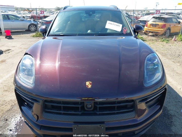 44632105 :رقم المزاد ، WP1AA2A51PLB14975 vin ، 2023 Porsche Macan T مزاد بيع