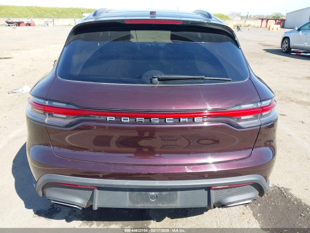 44632105 :رقم المزاد ، WP1AA2A51PLB14975 vin ، 2023 Porsche Macan T مزاد بيع