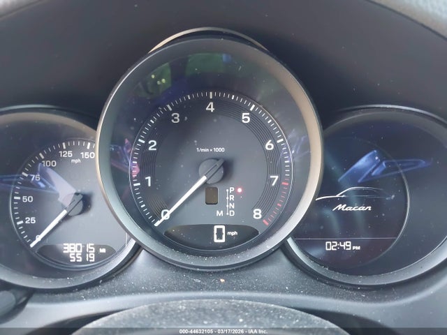 44632105 :رقم المزاد ، WP1AA2A51PLB14975 vin ، 2023 Porsche Macan T مزاد بيع
