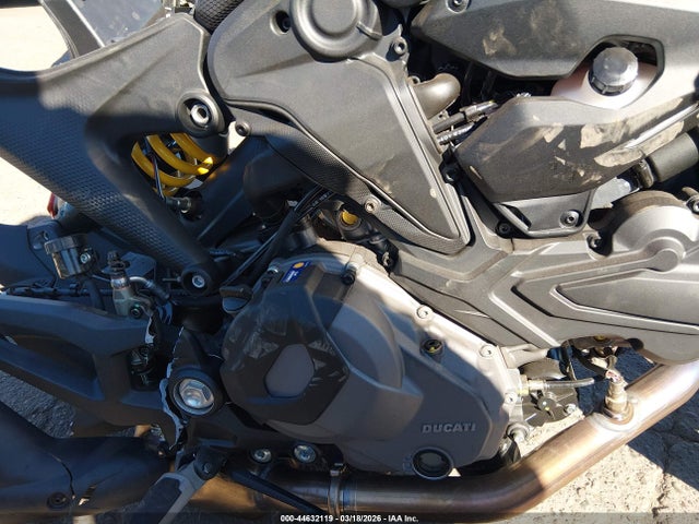 Ducati Monster 2025 ZDMMAMDT3SB009703 Image 8