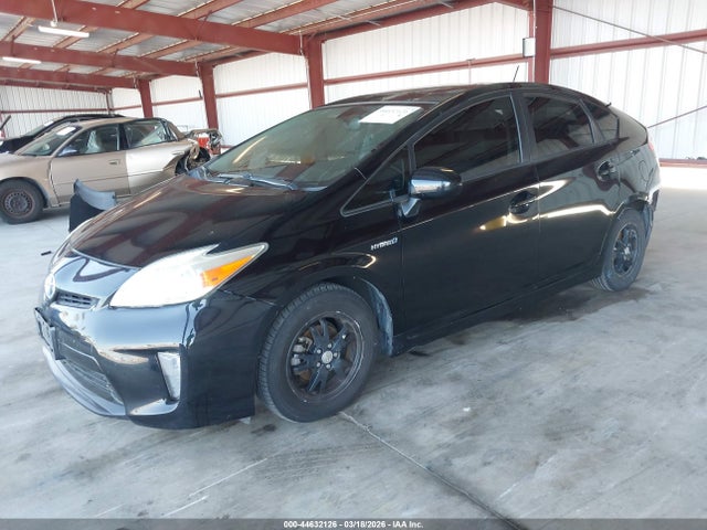 Toyota Prius Four 2015 JTDKN3DU4F1924050 Image 2