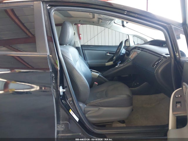 Toyota Prius Four 2015 JTDKN3DU4F1924050 Image 5