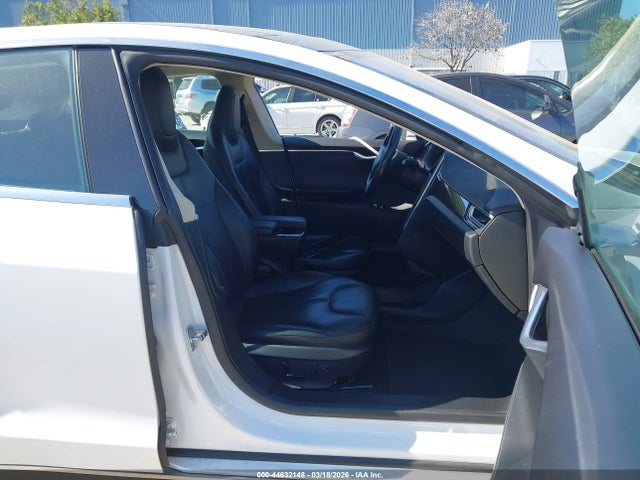 2014 TESLA MODEL S 5YJSA1H11EFP56129 Photo 4