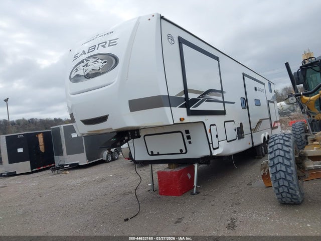 Продаж на аукціоні авто 2026 Forest River Sabre 36dbb, vin: 5ZT3SR1B8T6117174, номер лоту: 44632160