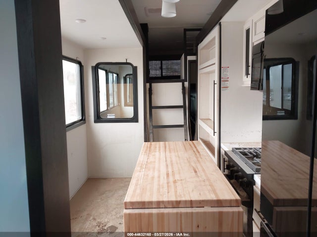 Продаж на аукціоні авто 2026 Forest River Sabre 36dbb, vin: 5ZT3SR1B8T6117174, номер лоту: 44632160