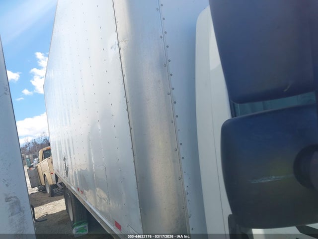 44632176 :رقم المزاد ، 1HTMMAAM34H662677 vin ، 2004 International 4000 4300 مزاد بيع