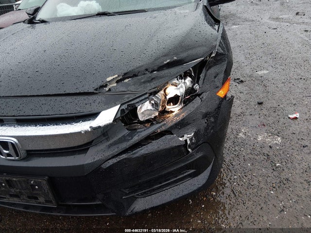 Honda Civic Lx 2018 2HGFC2F53JH510177 Image 6