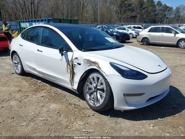 2022 Tesla Model 3 Rear-wheel Drive მანქანა იყიდება აუქციონზე, vin: 5YJ3E1EA0NF369939, აუქციონის ნომერი: 44632212