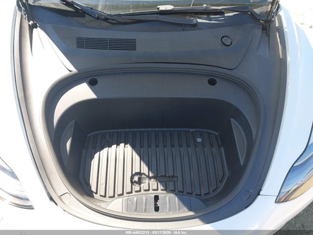 2022 Tesla Model 3 Rear-wheel Drive მანქანა იყიდება აუქციონზე, vin: 5YJ3E1EA0NF369939, აუქციონის ნომერი: 44632212