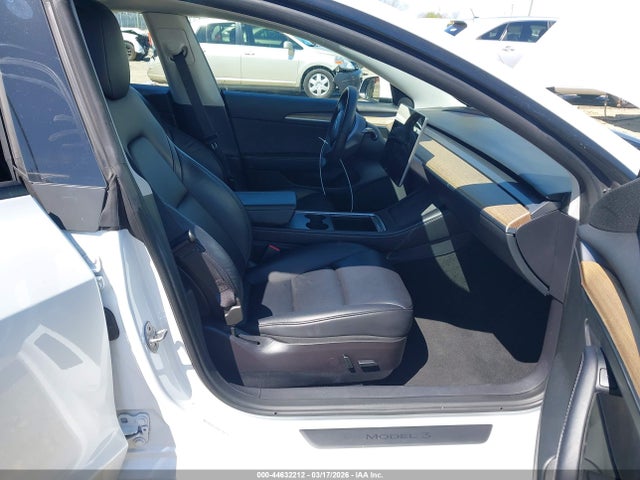 2022 Tesla Model 3 Rear-wheel Drive მანქანა იყიდება აუქციონზე, vin: 5YJ3E1EA0NF369939, აუქციონის ნომერი: 44632212