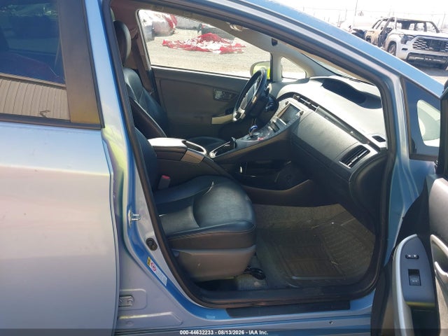 Toyota Prius Plug-in Advanced 2015 JTDKN3DP0F3069703 Image 5