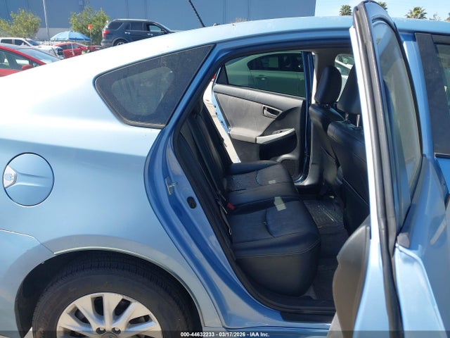 Toyota Prius Plug-in Advanced 2015 JTDKN3DP0F3069703 Image 8