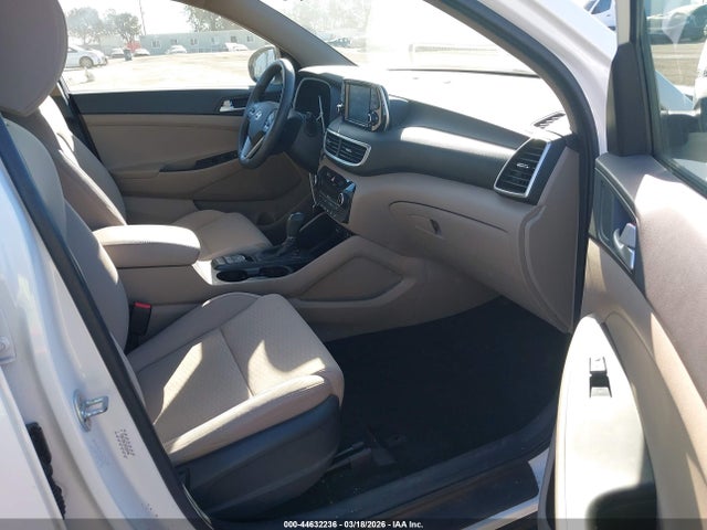KM8J33AL3MU322440 Hyundai TUCSON SEL