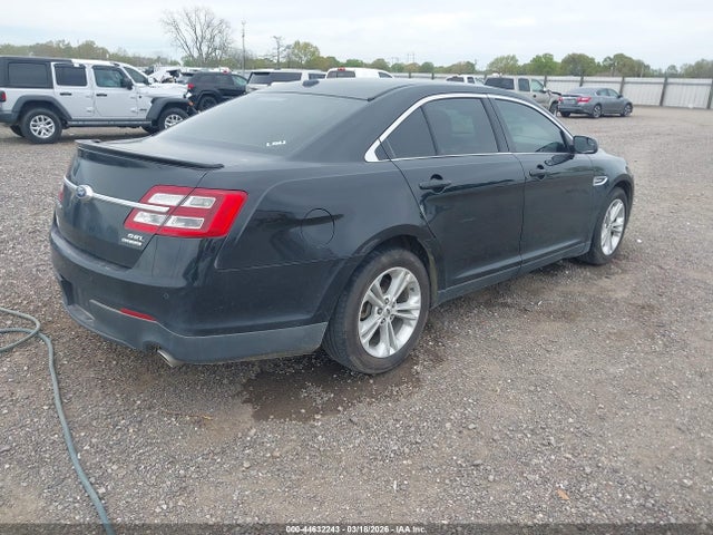 44632243 :رقم المزاد ، 1FAHP2E8XFG179890 vin ، 2015 Ford Taurus Sel مزاد بيع