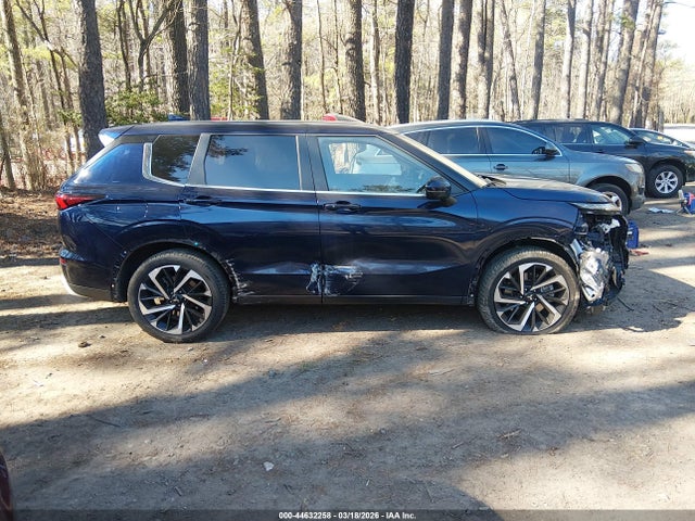 Продаж на аукціоні авто 2024 Mitsubishi Outlander Se 2.5 S-awc/se Black Edition S-awc/se Black Edition W/pano Roof S-awc/se Ralliart S-awc, vin: JA4J4VA8XRZ029647, номер лоту: 44632258