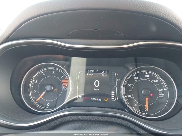 2020 Jeep Cherokee Latitude 4x4 მანქანა იყიდება აუქციონზე, vin: 1C4PJMCB2LD581949, აუქციონის ნომერი: 44632301