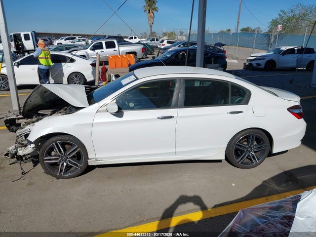 1HGCR2F68GA071060 Honda Accord Sport