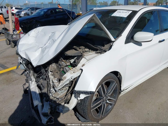 1HGCR2F68GA071060 Honda Accord Sport