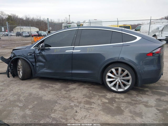 44632316 :رقم المزاد ، 5YJXCBE24JF140809 vin ، 2018 Tesla Model X 100d/75d/p100d مزاد بيع