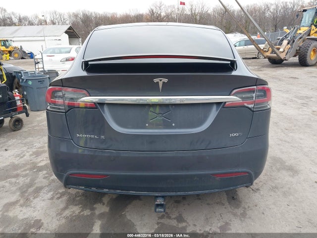 44632316 :رقم المزاد ، 5YJXCBE24JF140809 vin ، 2018 Tesla Model X 100d/75d/p100d مزاد بيع
