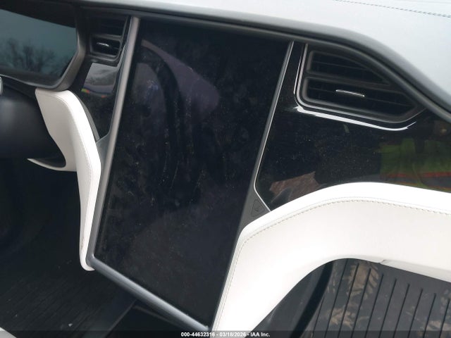 44632316 :رقم المزاد ، 5YJXCBE24JF140809 vin ، 2018 Tesla Model X 100d/75d/p100d مزاد بيع
