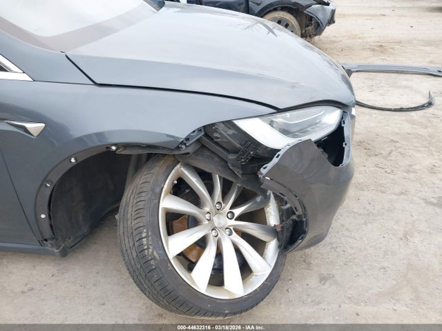 44632316 :رقم المزاد ، 5YJXCBE24JF140809 vin ، 2018 Tesla Model X 100d/75d/p100d مزاد بيع