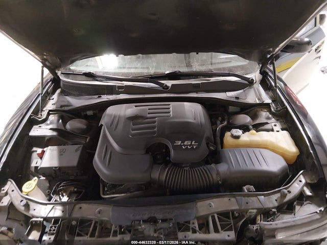 44632320 :رقم المزاد ، 2C3CDXBG2KH564417 vin ، 2019 Dodge Charger Sxt Rwd مزاد بيع